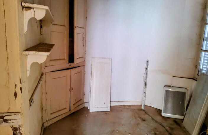Immeuble de rapport au coeur de Bellac — photo 4