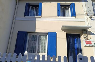 vente maison 250 800 € à proximité de Royan (17200)