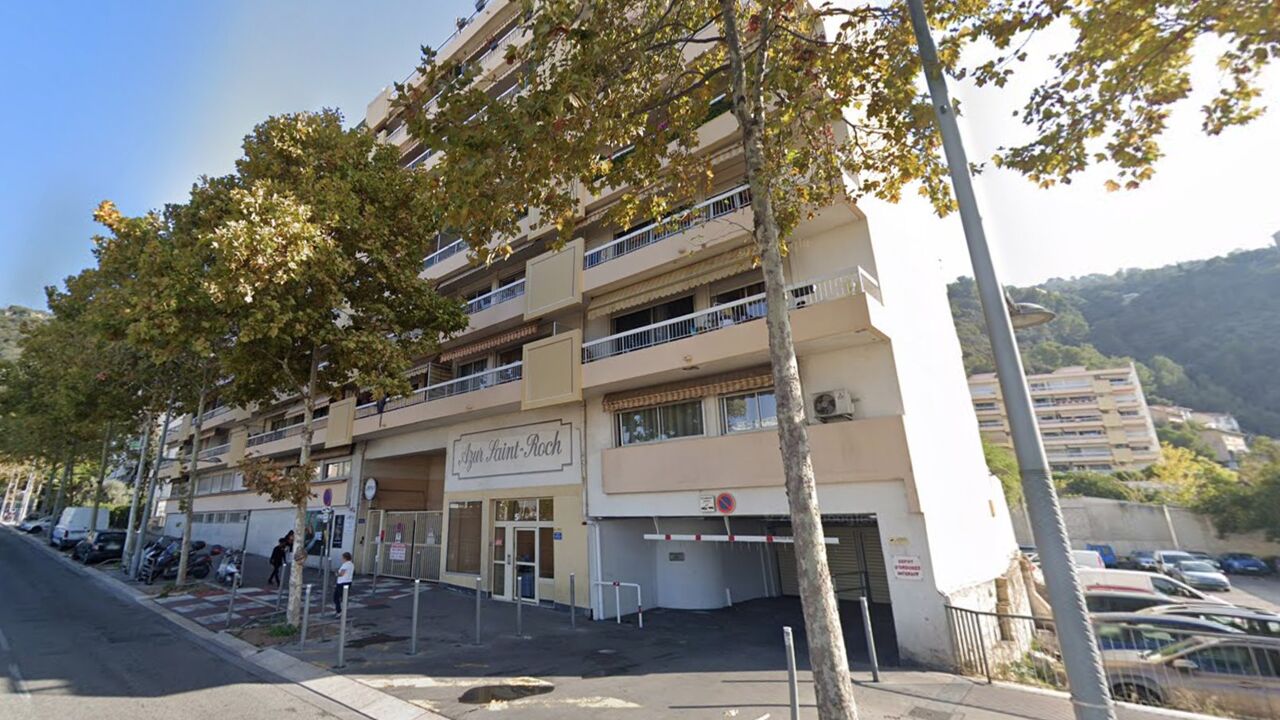 commerce  pièces 100 m2 à vendre à Nice (06300)