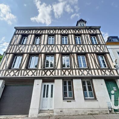 Maison 12 pièces 243 m²