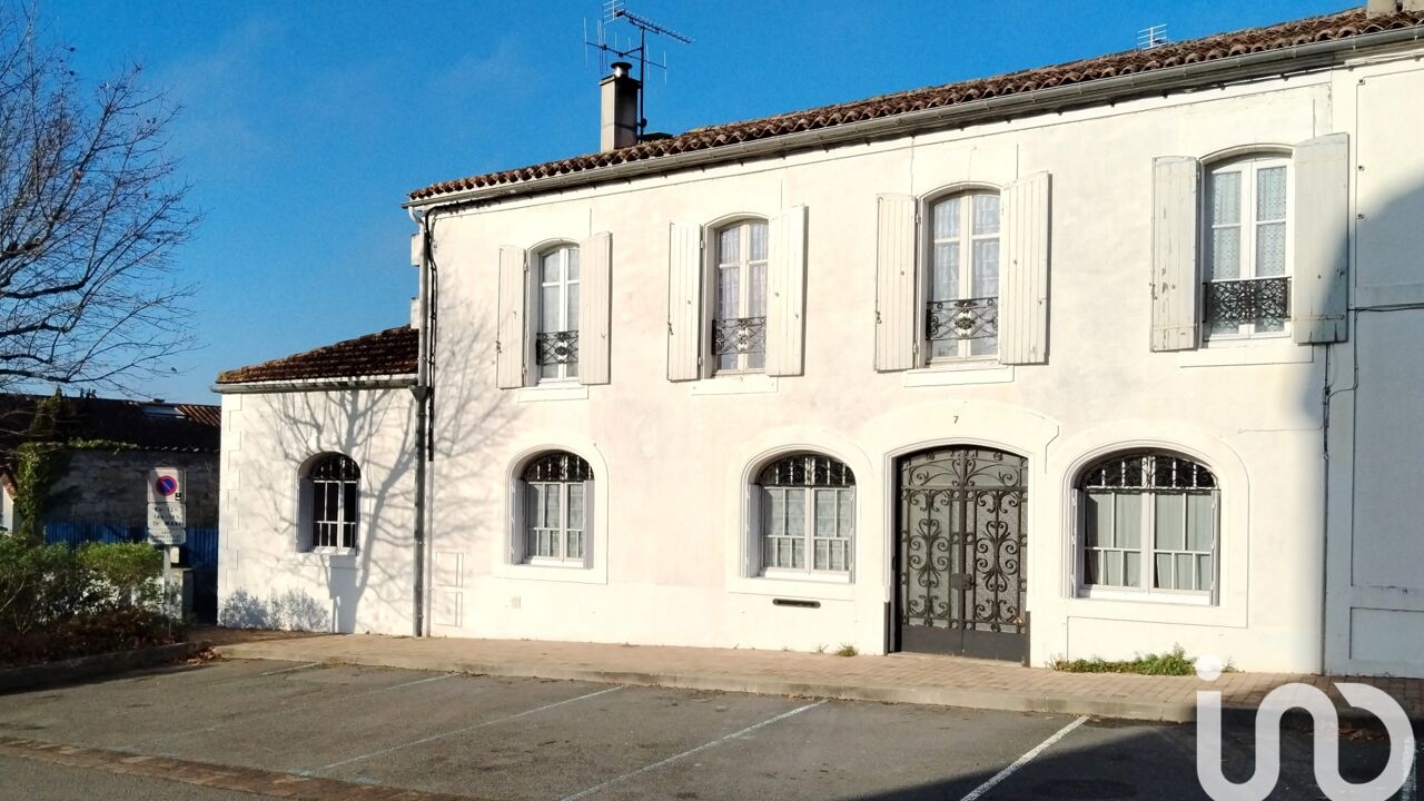 maison 6 pièces 199 m2 à vendre à Jarnac (16200)