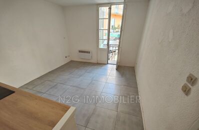 location appartement 380 € CC /mois à proximité de Peymeinade (06530)