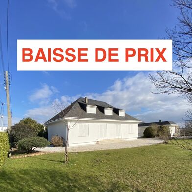 Maison 7 pièces 537600 €