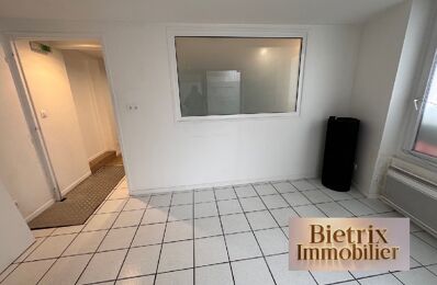 location commerce 832 € CC /mois à proximité de Frouville (95690)