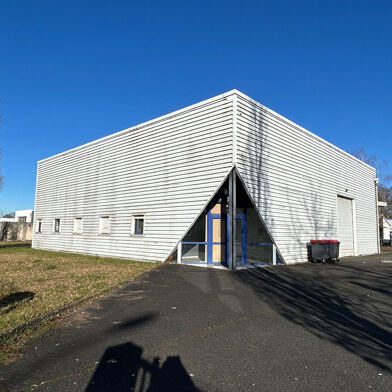 Commerce  450000 €