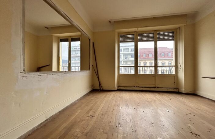 Appartement à rénover au cœur de ville de ST DIE — photo 3