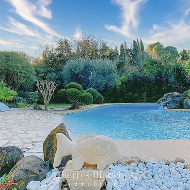 Maison 5 pièces 840000 €