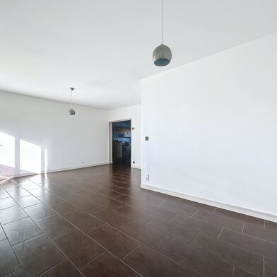 Appartement 4 pièces 164000 €