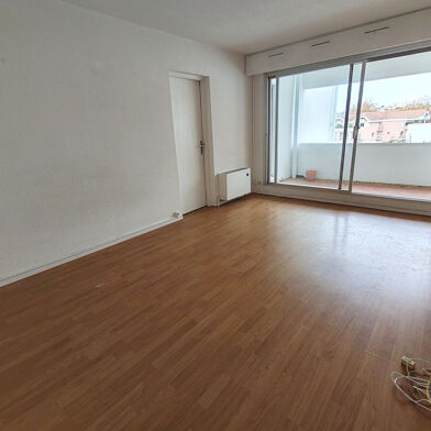 Appartement 3 pièces 452400 €