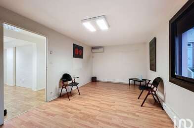 Commerce  215000 €