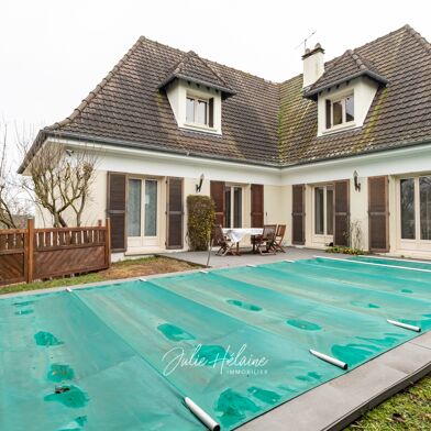 Maison 8 pièces 599000 €
