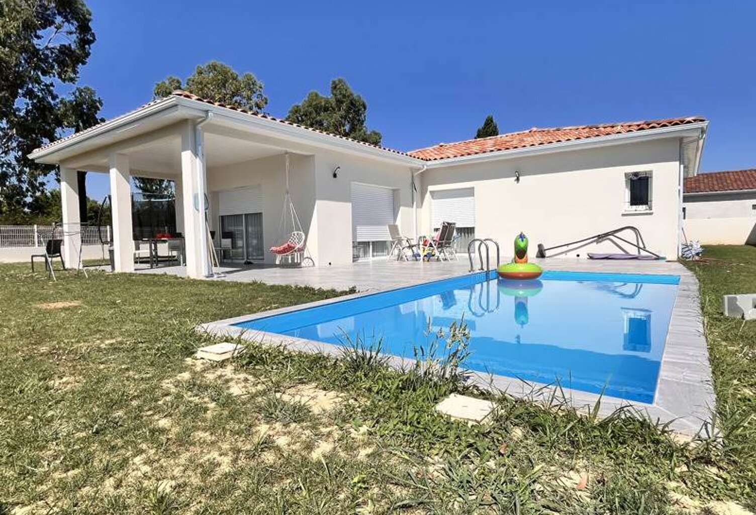 Villa de 5 pièces principales — photo 1