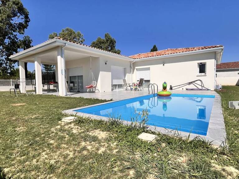 Villa de 5 pièces principales — photo 1