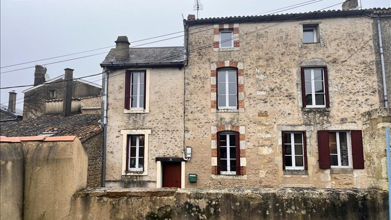 maison 4 pièces 80 m2 à vendre à Airvault (79600)