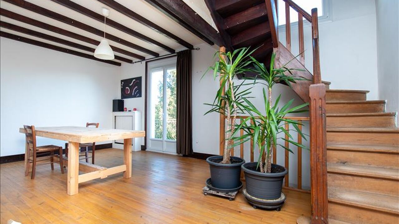 maison 4 pièces 210 m2 à vendre à Vernet (31810)