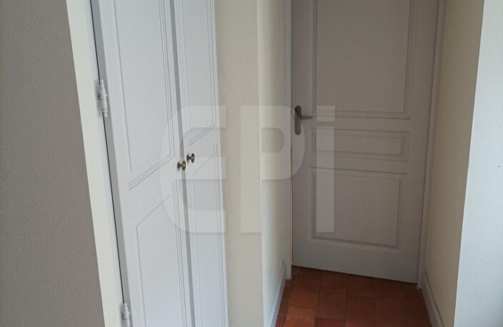 Appartement T2 de 49m² de plain pied dans le centre historique — photo 3