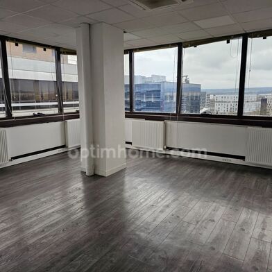 Bureau 1 pièces 605 €