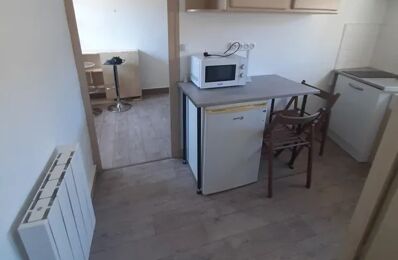 location appartement 290 € CC /mois à proximité de Sauveterre-de-Guyenne (33540)