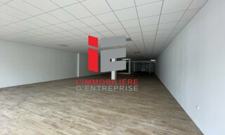 Commerce  450 m² à louer à Lorient (56100)