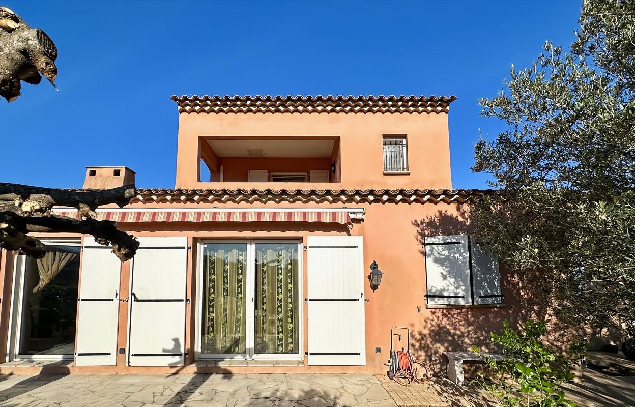 maison 4 pièces 127 m2 à vendre à Roquebrune-sur-Argens (83520)