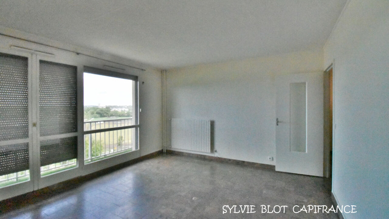 appartement 3 pièces 67 m2 à vendre à Ris-Orangis (91130)