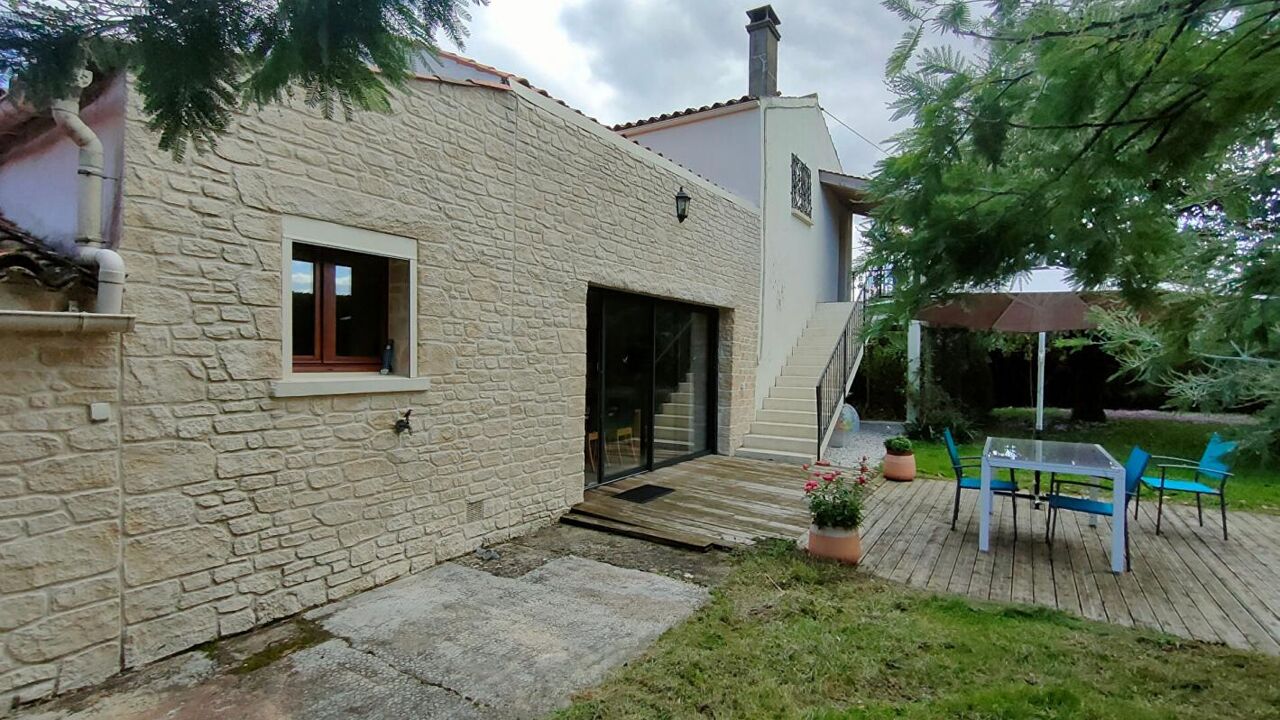 maison 4 pièces 172 m2 à vendre à Saint-Valérien (85570)