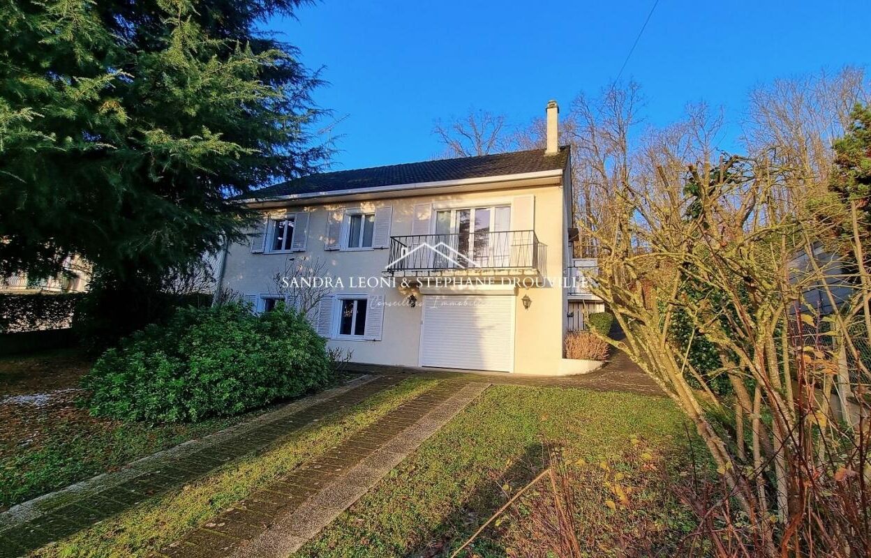 maison 6 pièces 157 m2 à vendre à Jouy (28300)