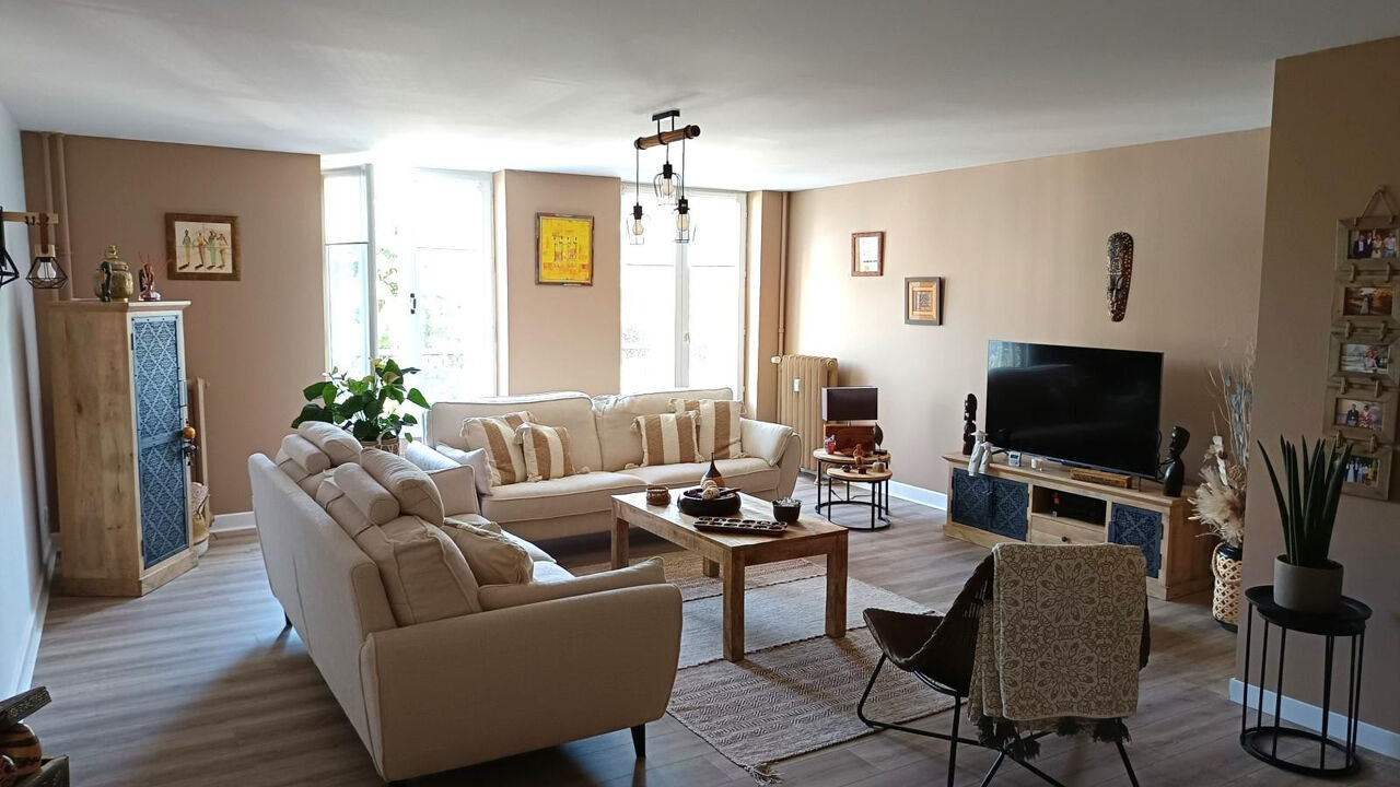 appartement 3 pièces 102 m2 à vendre à Lons-le-Saunier (39000)