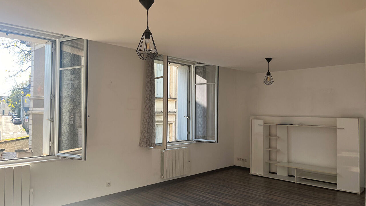 appartement 3 pièces 56 m2 à louer à Châtellerault (86100)