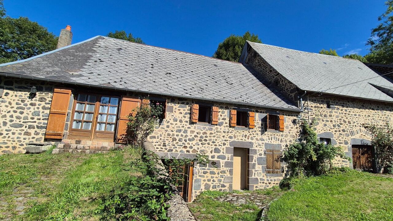 maison 4 pièces 87 m2 à vendre à Saint-Bonnet-Près-Orcival (63210)