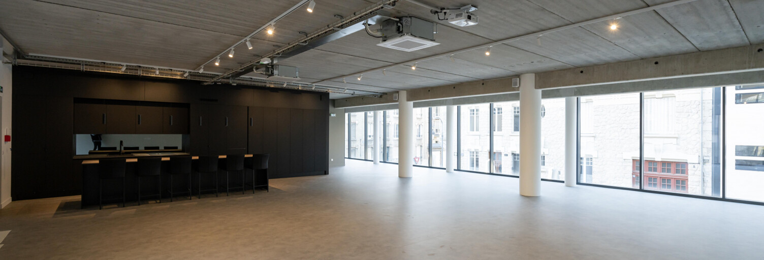 Bureau 1 Pièce 215 m² à louer à Reims (51100)