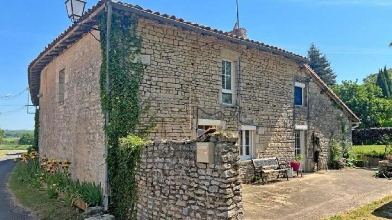 maison 7 pièces 180 m2 à vendre à Nanteuil-en-Vallée (16700)