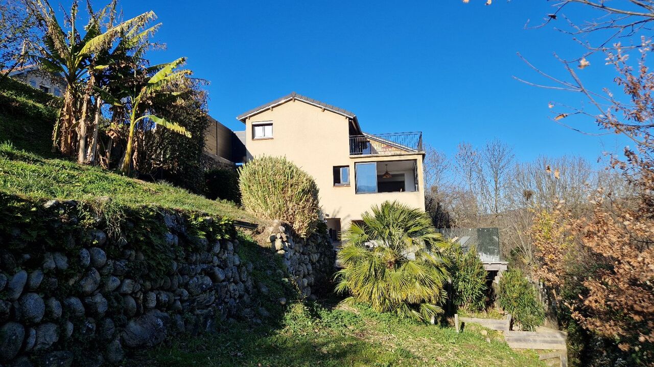 maison 4 pièces 139 m2 à vendre à Foix (09000)