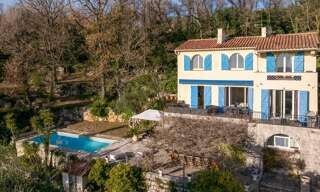 Maison 6 Pièces 205 m² à vendre à Châteauneuf-Grasse (06740)