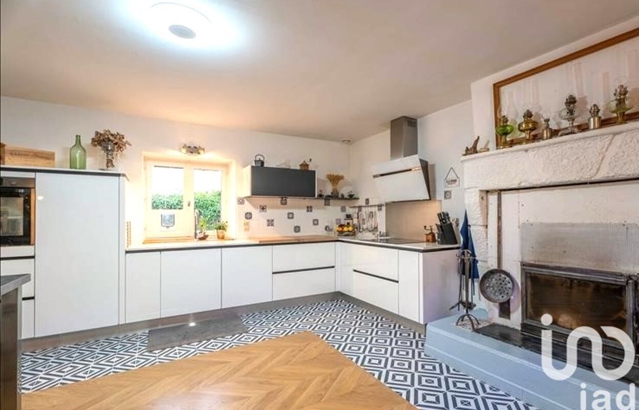 maison 5 pièces 110 m2 à vendre à Montguyon (17270)