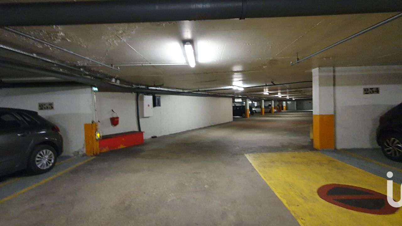 garage  pièces 12 m2 à vendre à Paris 14 (75014)