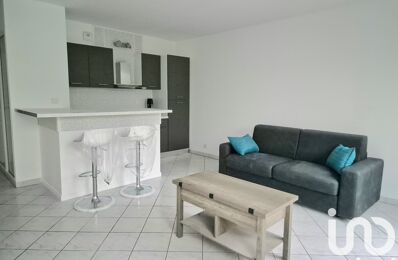 location appartement 670 € CC /mois à proximité de Émerainville (77184)