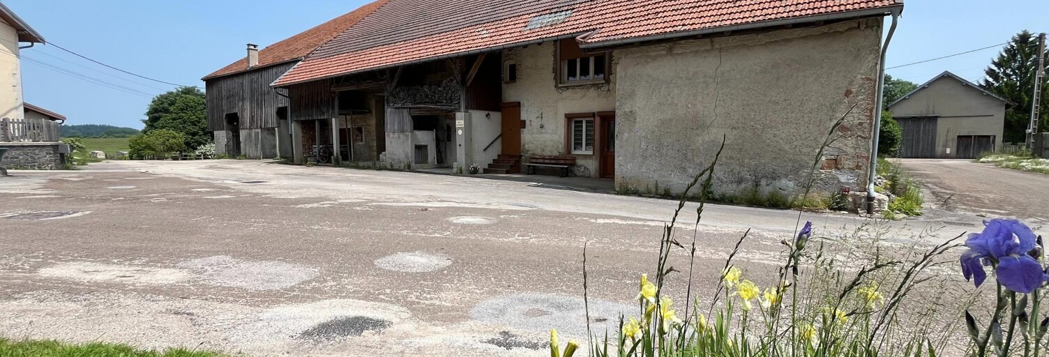 Maison 8 Pièces 210 m² à vendre à Cuvier (39250)