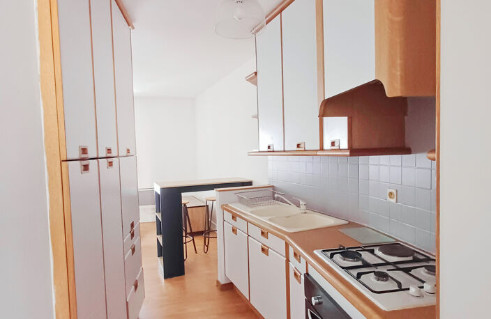 AUBENAS CENTRE - APPARTEMENT 2 PIECES 35M2 — photo 5