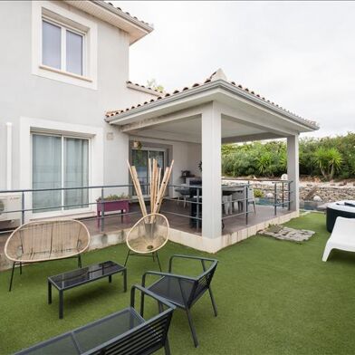 Maison 6 pièces 549999 €