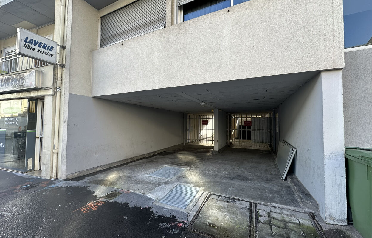 garage  pièces  m2 à louer à Bordeaux (33000)