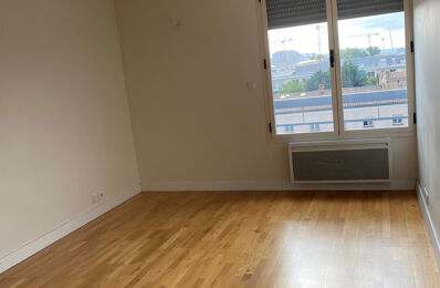 location appartement 401 € CC /mois à proximité de Talence (33400)