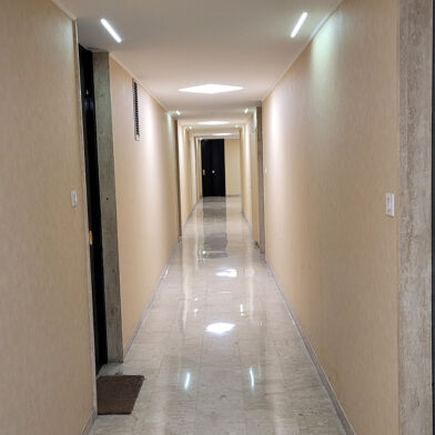 Appartement 1 pièces 700 €