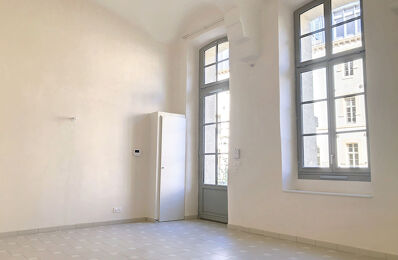 location appartement 650 € CC /mois à proximité de Caumont-sur-Durance (84510)