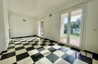 Coquette maison individuelle - idéalement située à Sanary-sur — photo du bien