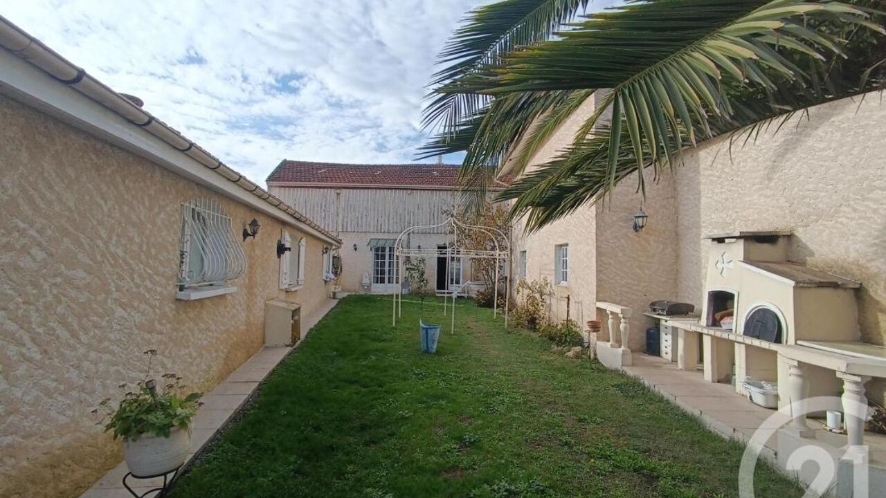 maison 4 pièces 126 m2 à vendre à Saint-Vivien-de-Médoc (33590)