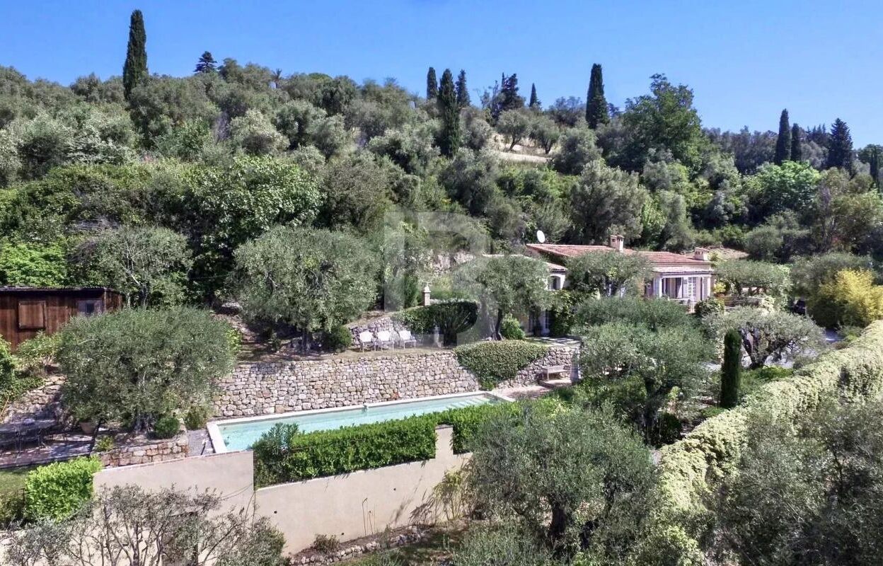 maison 5 pièces 200 m2 à vendre à Châteauneuf-Grasse (06740)