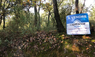 Terrain  900 m² à vendre à Saint-Saturnin-lès-Apt (84490)