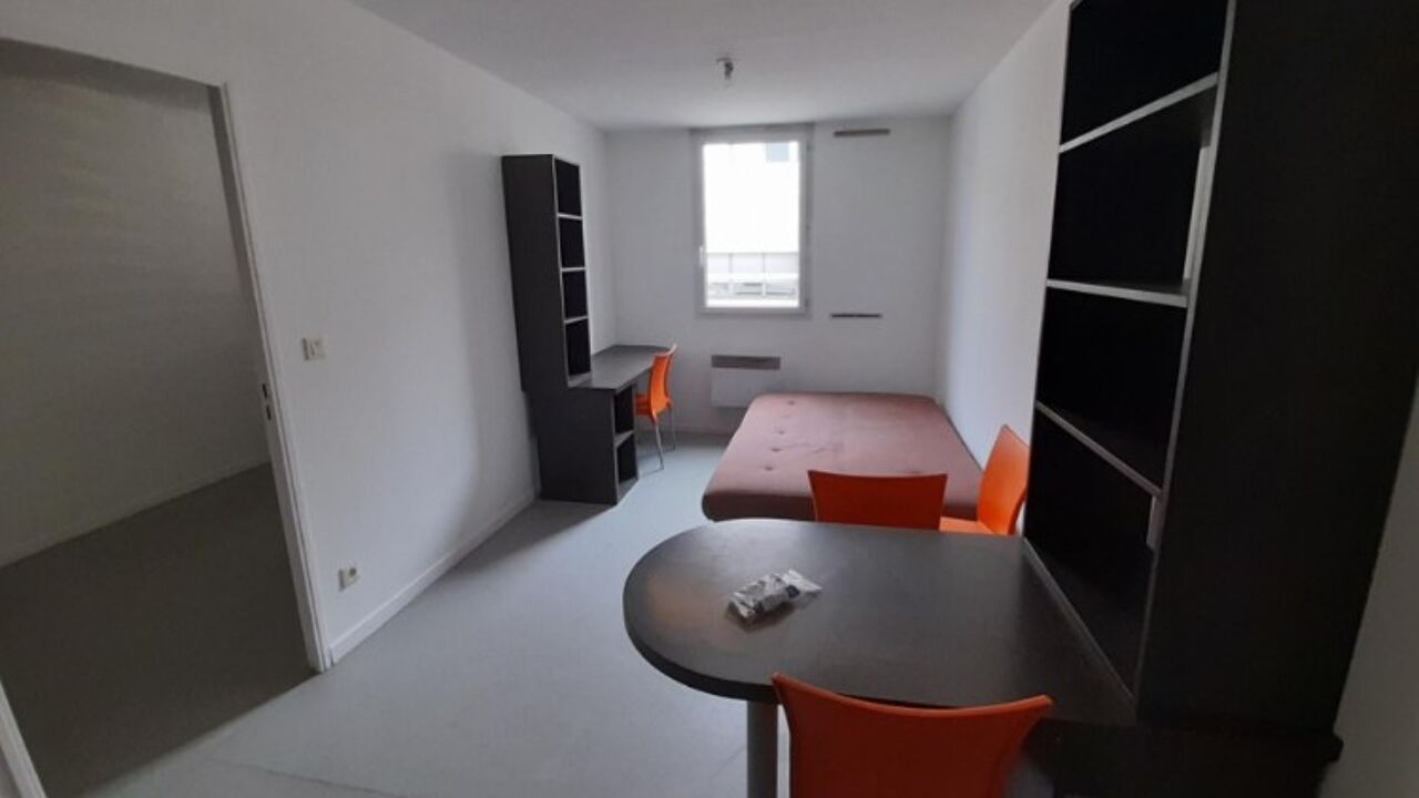 appartement 2 pièces 33 m2 à louer à Nîmes (30000)