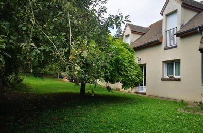 location maison 1 900 € CC /mois à proximité de Saint-Piat (28130)